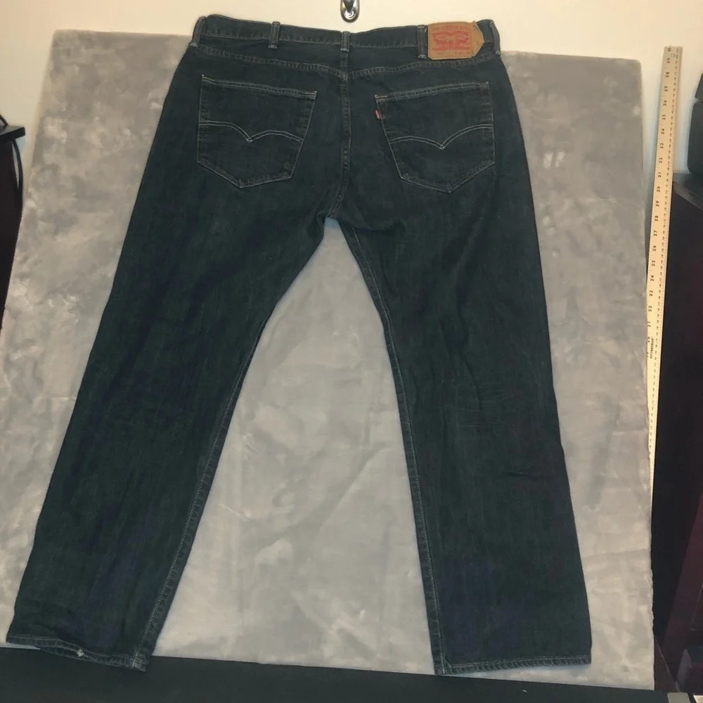 Levi's Men's 501 Button Fly Dark Denim Jeans Size 40 x 30 Relaxed Fit